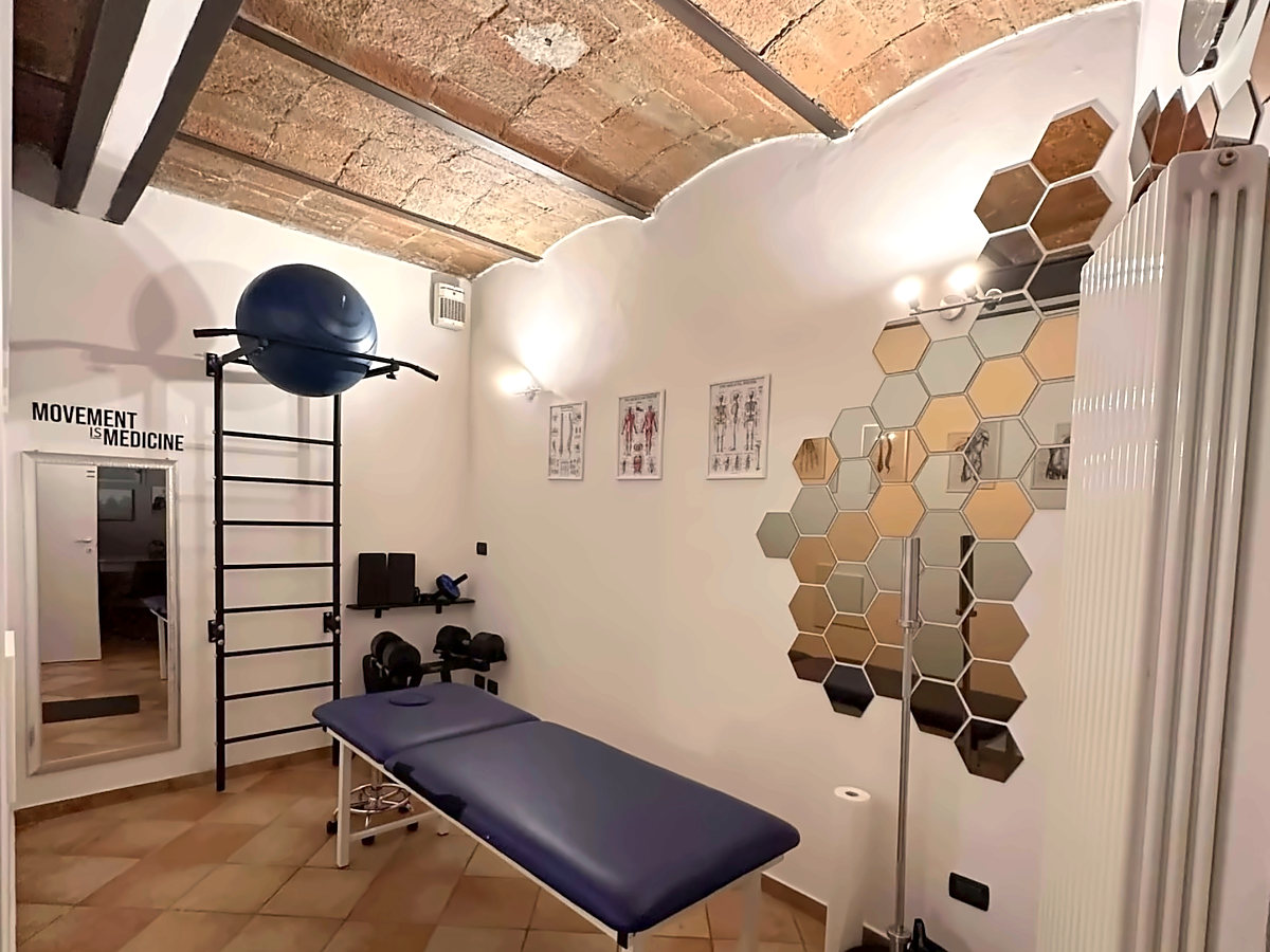 Lo studio di Fit Life Medical in via Paolo Bovi Campeggi a Bologna